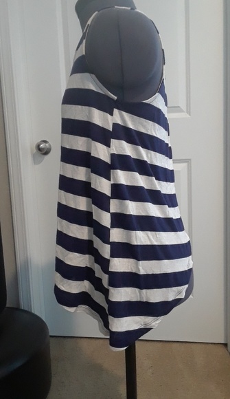 Open back striped shirt - Picture 3 of 5